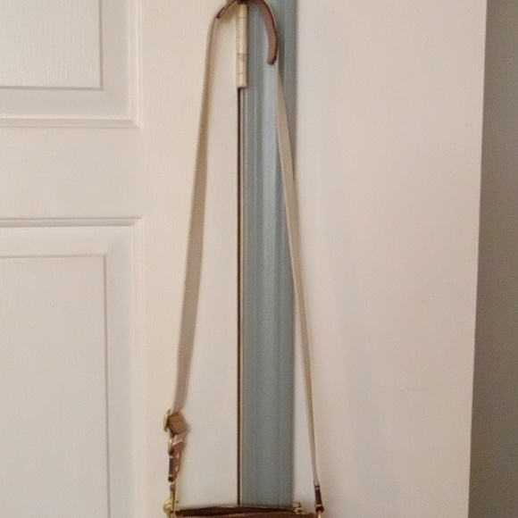 Coach signature crossbody 🤩 - Picture 2 of 3